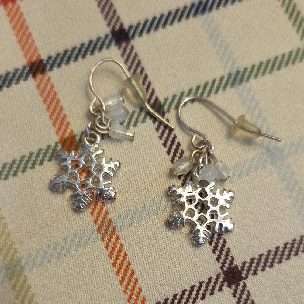 Silver Snowflake Earrings - Picture 1 of 3
